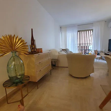 2 Pieces Carre D Or Les Floralies Apartamento *