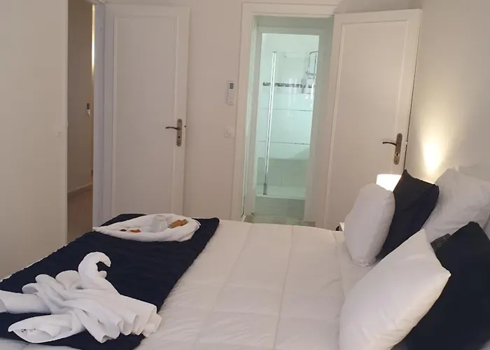 2 Pieces Carre D Or Les Floralies * Antibes