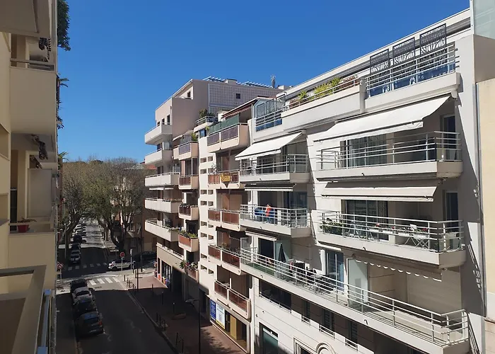 2 Pieces Carre D Or Les Floralies Antibes